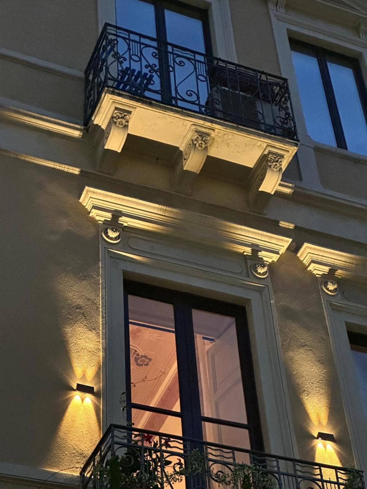 Art Palace Apartment City Center Катания Экстерьер фото
